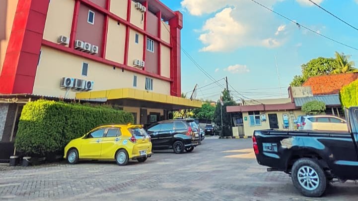 Parkir Luas & CCTV 24 Jam